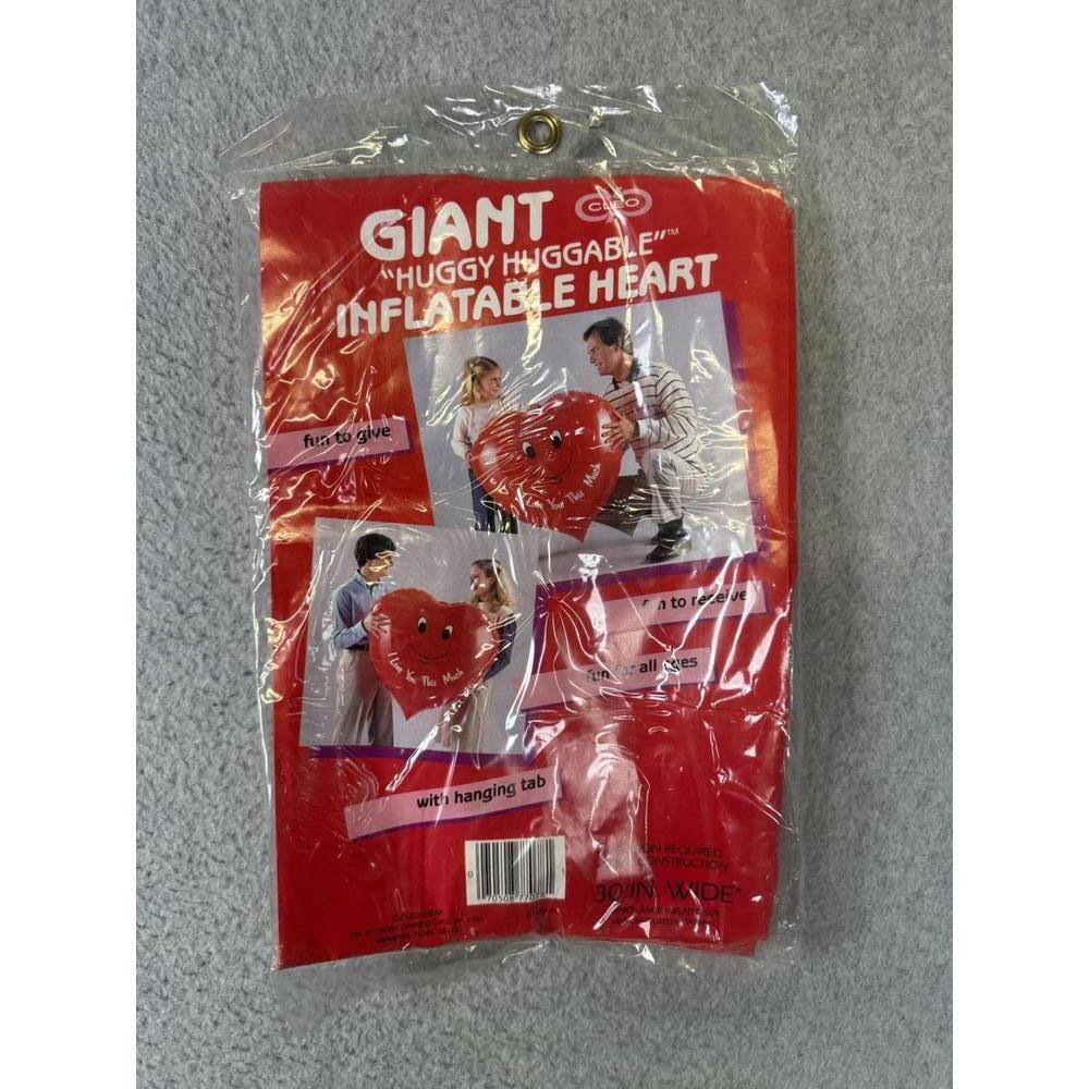 Brand New 80s Cleo Holiday Giant Huggy Huggable Inflatable Heart 30 Inch